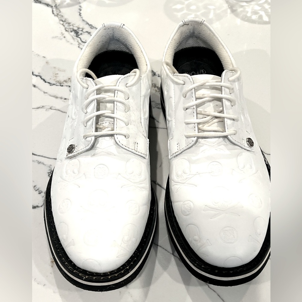 MEN'S GALLIVANTER DEBOSSED SKULL & TEES LEATHER GOLF SHOE